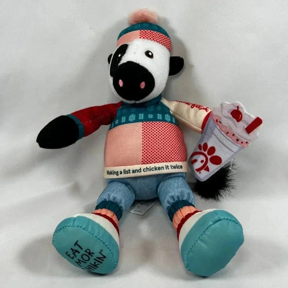 Chic Fil A Christmas 2023 Plush Cow Stuffed Animal Doll 7” Limited Edition - Picture 1 of 3